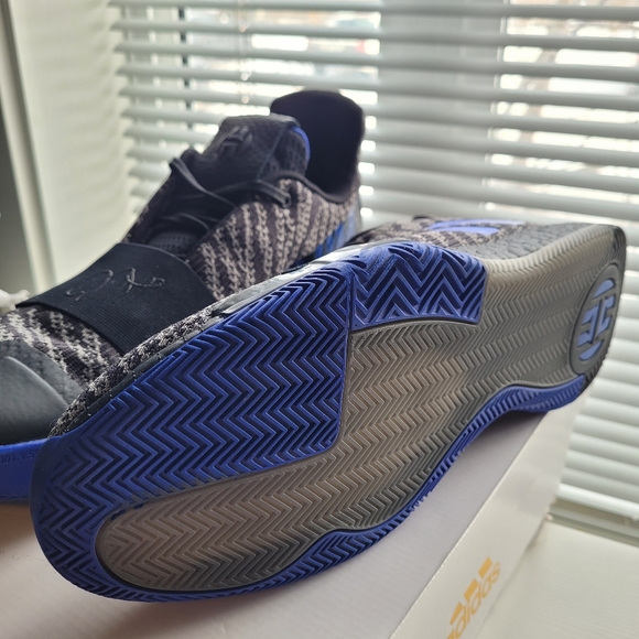 Adidas Harden Vol 3 Basketball Shoes - Picture 6 of 6